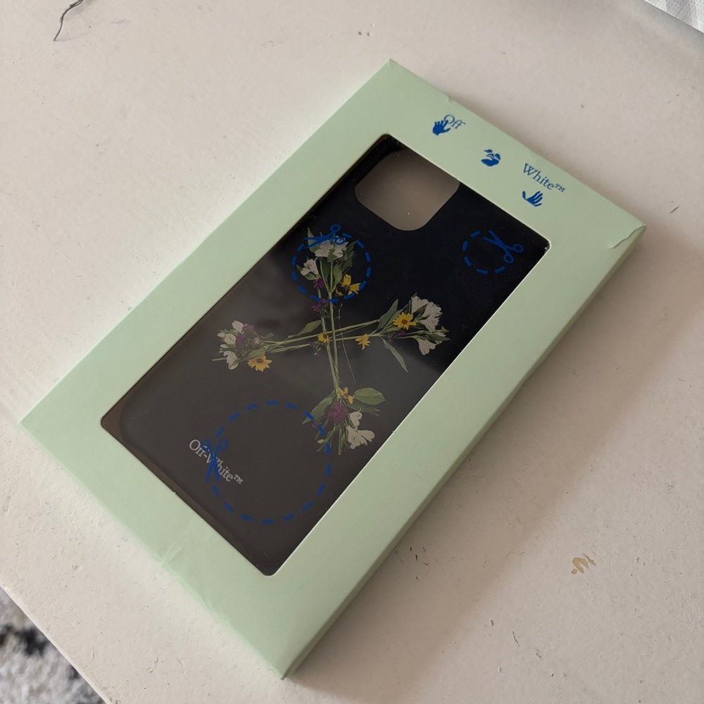 Off-White Floral iPhone 11 pro Case